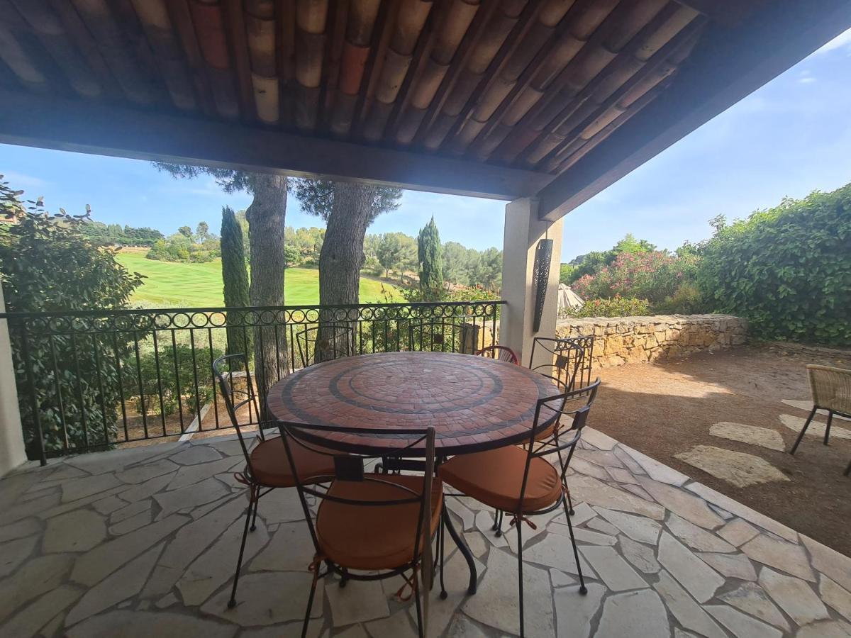 Superbe Villa-Domaine Avec Golf Piscine Et Tennis Saint-Cyr-sur-Mer Dış mekan fotoğraf