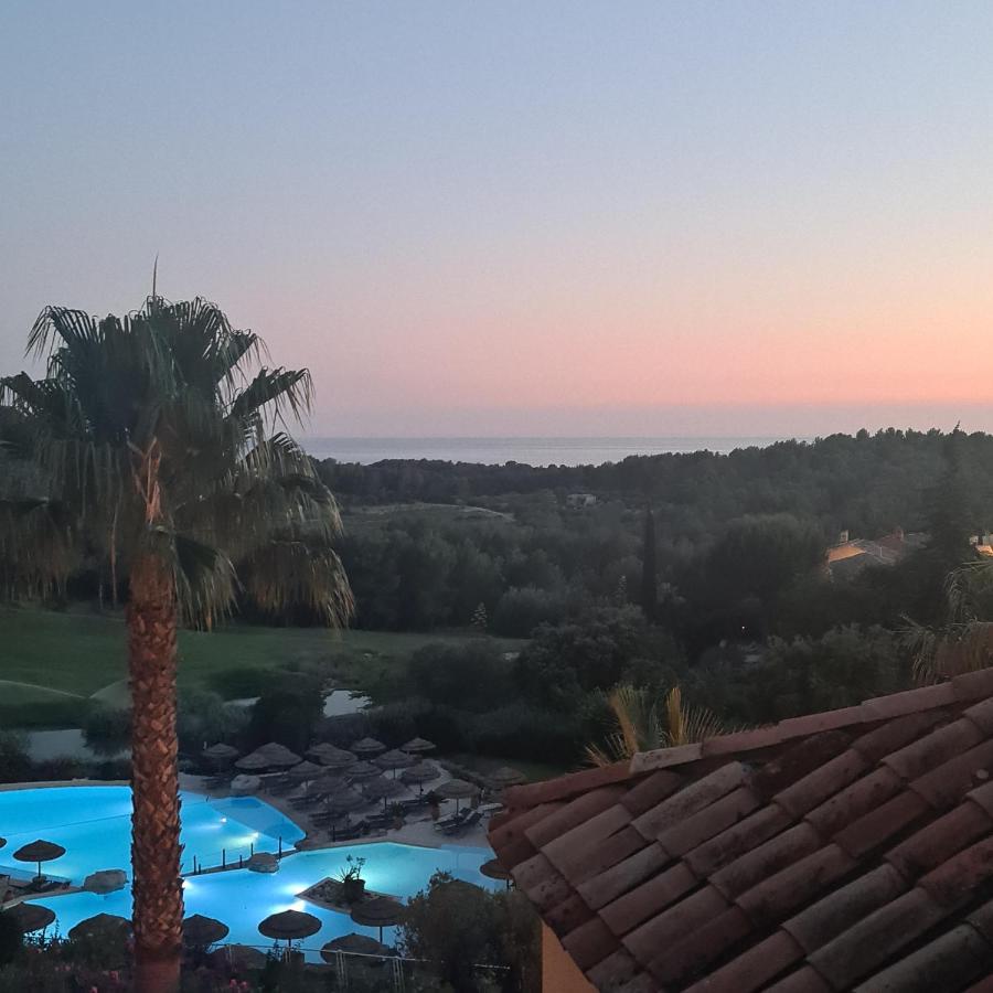 Superbe Villa-Domaine Avec Golf Piscine Et Tennis Saint-Cyr-sur-Mer Dış mekan fotoğraf