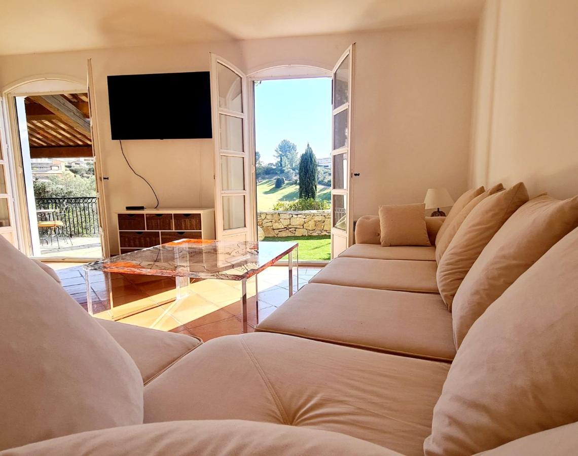 Superbe Villa-Domaine Avec Golf Piscine Et Tennis Saint-Cyr-sur-Mer Dış mekan fotoğraf