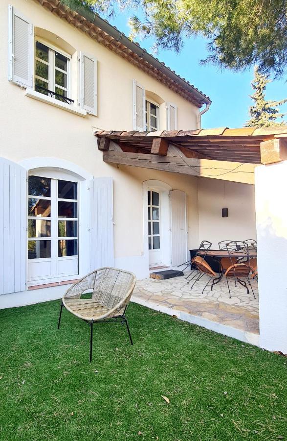 Superbe Villa-Domaine Avec Golf Piscine Et Tennis Saint-Cyr-sur-Mer Dış mekan fotoğraf